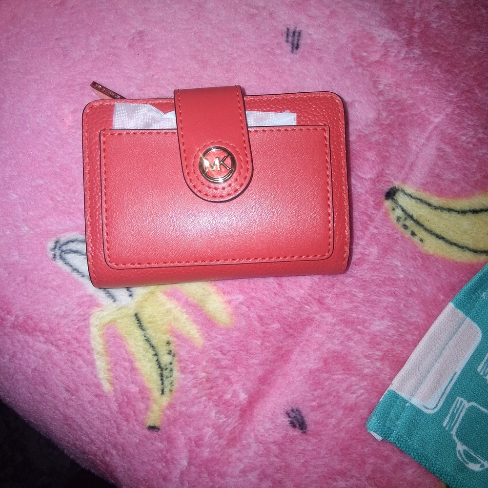 Michael Kors Coral Card Wallet